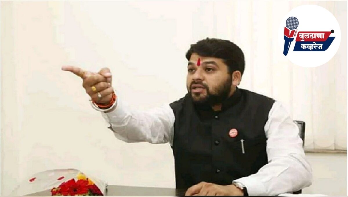 रविकांत तुपकर: "मॅनेज होणारे लोकशाहीचे प्रतिनिधी की शेतकऱ्यांचे कैवारी?" आंदोलनामागचं वास्तव आणि अफवांचा गुंता!